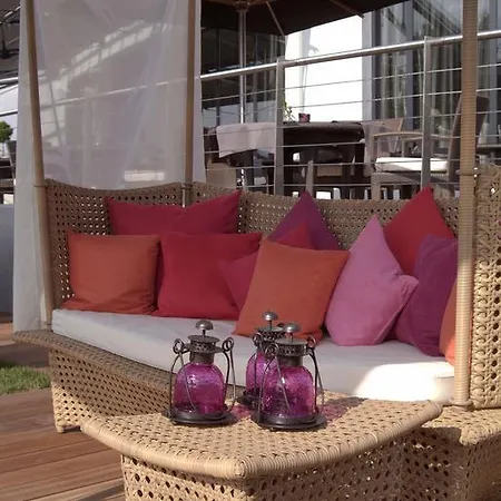 Aenea Private Hotel Reifnitz