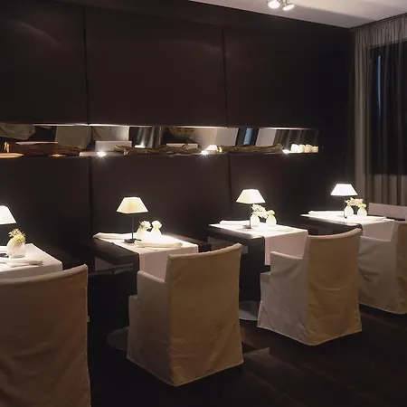 Aenea Private Hotel